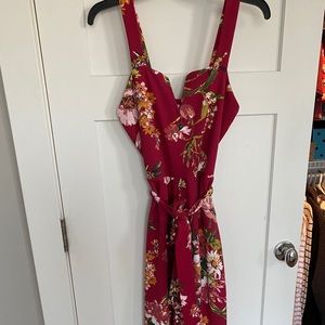 Floral jumpsuit w tie!!